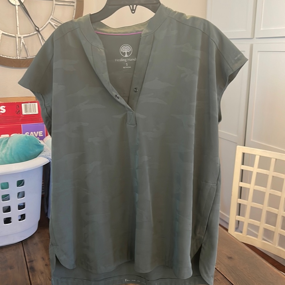 Brand new healing hands green camo scrub shirt